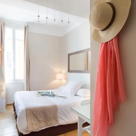 Hotel De France 3*